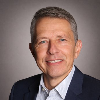 Gisbert_Engel_HR-Director_Mitsui.png