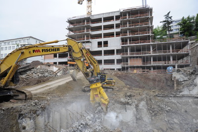 Emissionsarme Abbrucharbeiten auf Klinikgelände