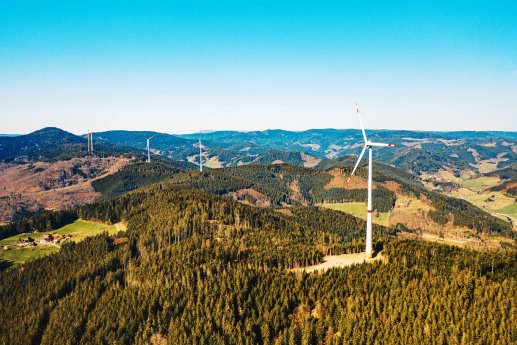 badenovaWAERMEPLUS_Windpark Hohenlochen_April 2021.jpg