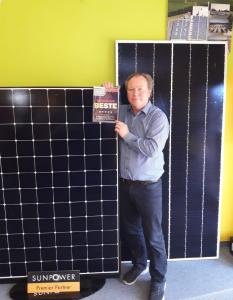 Der stolze Geschäftsführer, der iKratos Solar- und Energietechnik GmbH, Willi Harhammer