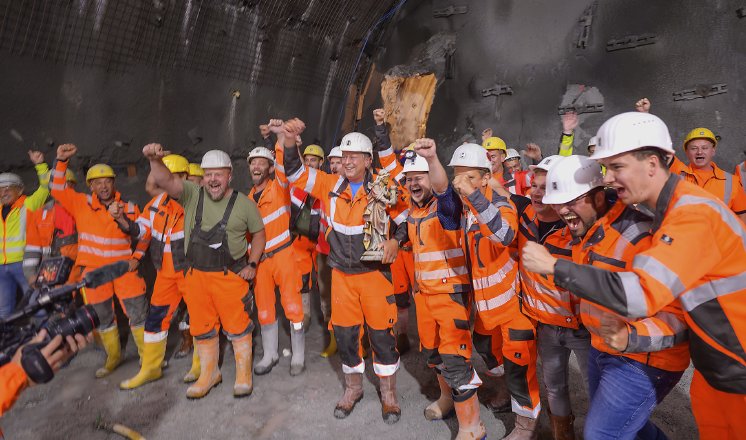 Semmering Base Tunnel Breakthrough 4_Copyright ÖBB.jpg