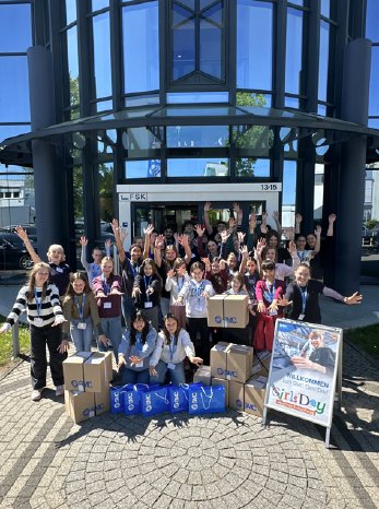 gruppenbild.png