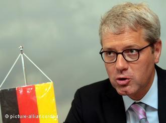 Bundesumweltminister Norbert Roettgen sieht keine Alternative zu Verhandlungen