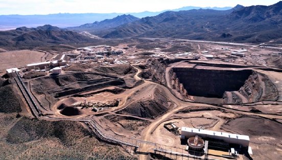 MP Materials - Mountain Pass Mine und Anlage Seltene Erden.jpg