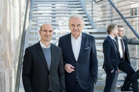 The institutes creator will carry on providing inspiration. Werner Sobek is transferring the directorship of ILEK to the capable hands of his student Prof. Dr. Lucio Blandini, who worked on his doctorate at ILEK and has held a managerial role at Werner Sobek AG for many years (Image: René Müller)