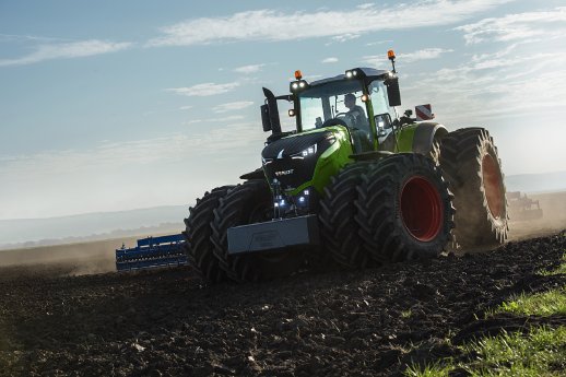 Bild_3__B_Fendt_1000_Vario.jpg