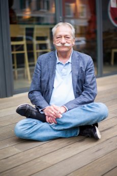 TK Schneidersitz.jpg