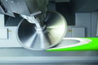 Fünf-Achsen-CNC-Maschine Schüco AF 500 / Bildnachweis: Schüco International KG