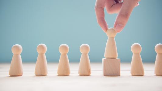 Ein Spielzug voraus: Device Insight gehört deutschlandweit zu den Top-Anbietern im Bereich Industrial Analytics & Automation Platforms / Quelle: iStock / oatawa
