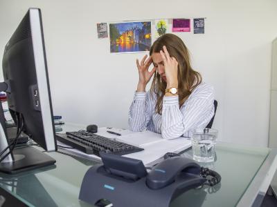 Kopfschmerzen am Arbeitsplatz