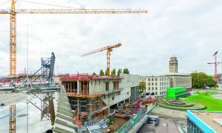 PERI-02-teamwork-auf-augenhoehe-300cmyk.jpg