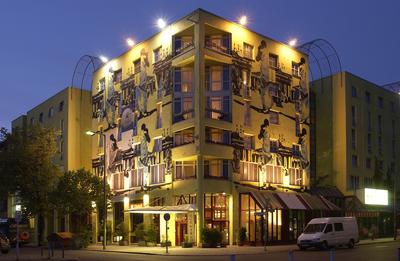 AMBER HOTELS - Econtel Berlin aussen. Copyright by MICROS-FIDELIO GmbH/AMBER HOTELS