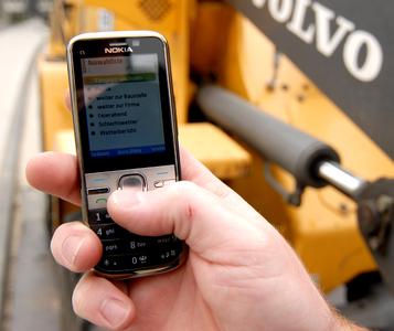 Intuitiv zu bedienen - Arbeitszeiterfassung über das Handymenü.