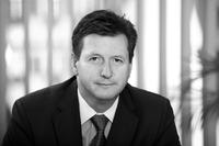 Prof. Dr. Volker Steinhübel, Geschäftsführer der Institut für Controlling Prof. Dr. Ebert GmbH: „Statt übermäßigem Detailgrad und langatmigen Planungsprozessen brauchen mittelständische Unternehmen ein effektives Planungssystem, das die Planung gröber, flexibler und schneller gestaltet.“