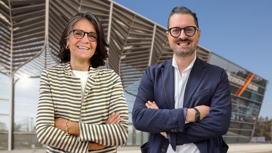 foto-stefania-calcaterra-ubergibt-geschaftsfuhrung-der-nurnbergmesse-italia-an-danny-dalessandro.jpg