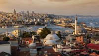 Türkiye: Resilienz wird durch Konflikt im Nahen Osten und schwache Liquidität auf die Probe gestellt