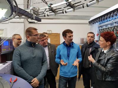 Besuch des FuE-Versuchsfelds von Terrot GmbH im Chemnitzer Wirkbau(1)