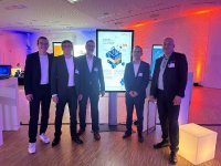 v. l. n. r.: Jan Siepmann (Materna), Matthias Woltering (TraffGo Road), Andreas Rydzek(Materna), Daniel Czwalina (Autobahn GmbH), Dr. Joachim Wahle (TraffGo Road)