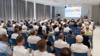 Volles Haus trotz tropischer Hitze: Mehr als 600 Gäste kamen zum SKZ-Netzwerkwoche nach Würzburg