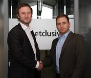 Carsten Fleischer - Key Account Manager epages GmbH (links) und Robert Simon - Geschäftsführer Service & IT-Operating (rechts)