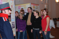 Schüler und Ausstellungsinitiator Michael Wildt im Gespräch, 16.01.2009 