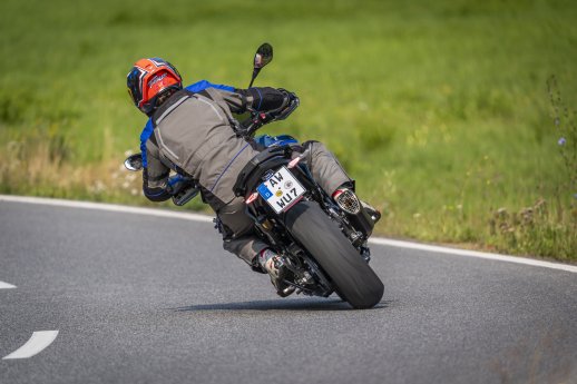 07 Zum stilistischen Grundrepertoire von Wunderlich zählt das stets hochwertig ausgeführte,.jpg