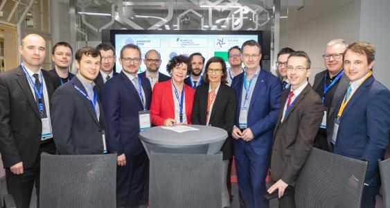 Die Unterstützer der Initiative KI-Hub Sachsen bei der Auftaktveranstaltung am 2. April 2019 / Bildquelle: InfAI/Swen Reichhold