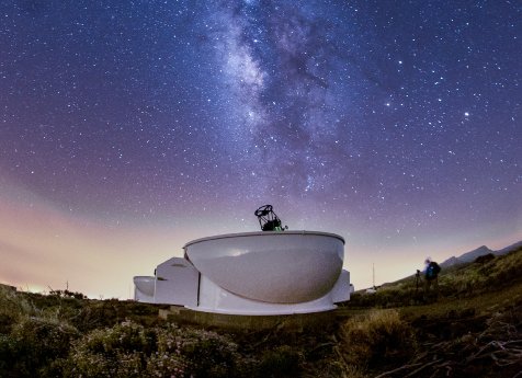 planewave-10micron-teneriffa-dome_widefield-milkyway.jpg