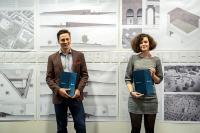 Solveig Böttgenbach und Frederik Dethleffsen freuen sich über den mit jeweils 1.500 Euro dotierten Karl-Engeland-Preis / Foto: Hochschule Bremen / Thomas Ferstl Solveig Böttgenbach und Frederik Dethleffsen freuen sich über den mit jeweils 1.500 Euro dotierten Karl-Engeland-Preis / Foto: Hochschule Bremen / Thomas Ferstl