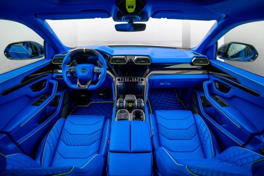 MANSORY - Lamborghini 'Venatus' - dashboard - low res.jpg
