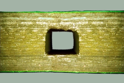With its pneumatronic PCBs, ANDUS managed to successfully combine electronics and pneumatics on the same PCB. The photo shows an air duct in a board.
