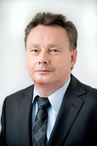 Dr. Josef Staub, managing director of the Schneider Group.