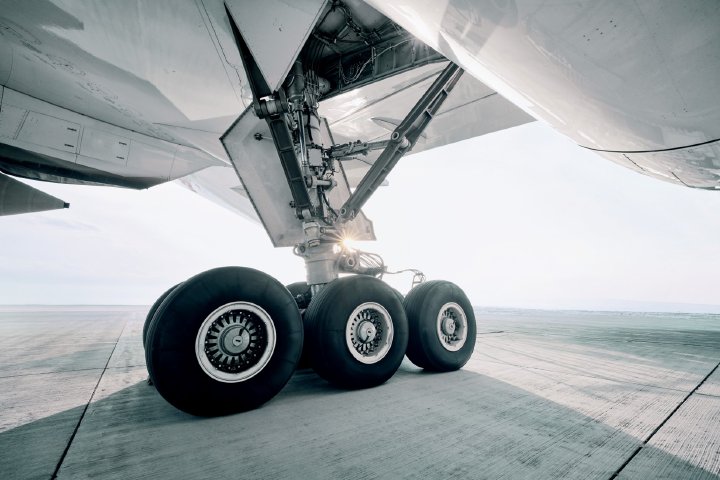 Wie man die Hitzeentwicklung beim Fräsen von Titan für die Luftfahrt gezielt beherrscht