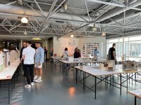 Rückblick auf die Sommerschau 2022 der School of Architecture Bremen an der Hochschule Bremen (HSB). Auch im vergangenen Jahr lag der Fokus auf dem Thema Nachhaltigkeit. Denn dies ist an der School of Architecture Bremen nicht ein 
