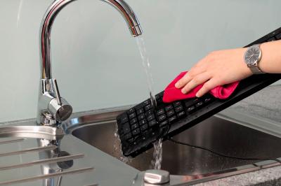 Wasserfeste Tastatur "KC-600" von Hama