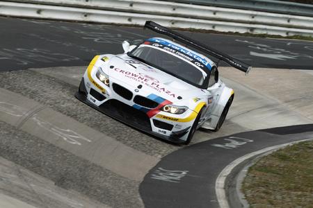 24h-Rennen: BMW Team Schubert und Dunlop greifen nach dem Marathon-Titel