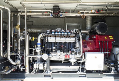 AgriKomp Biogasanlage mit 13-Liter-Motor von Scania.jpg