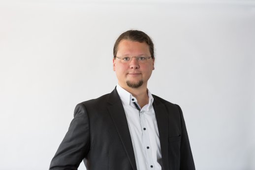 Julian Steiner, deENet-Geschäftsführer.jpg