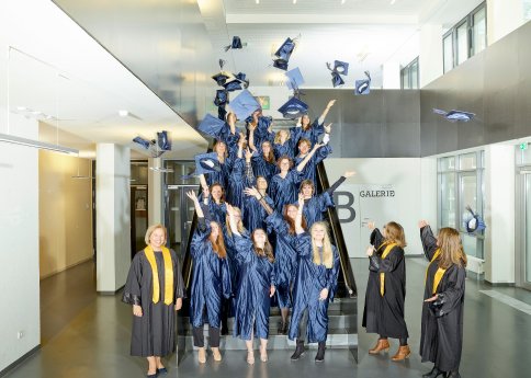 HSB_Graduation_Hütewurf_MM33431.jpg