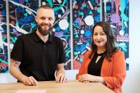Florian Berner und Hülya Mese-Wichmann, Business Manager HealthTech beim Software-Dienstleister slashwhy, wollen den Weg für Open Source im Gesundheitswesen in Deutschland ebnen. Florian Berner und Hülya Mese-Wichmann, Business Manager HealthTech beim Software-Dienstleister slashwhy, wollen den Weg für Open Source im Gesundheitswesen in Deutschland ebnen.