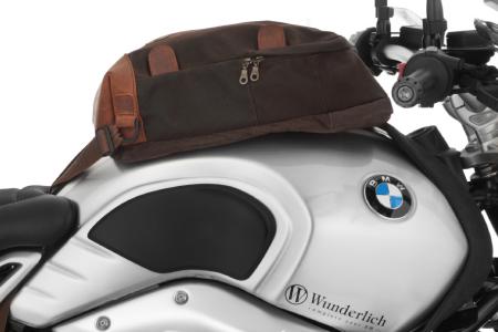 Wunderlich Tankrucksack in Schwarz, aufgeschnallt auf die BMW R nineT