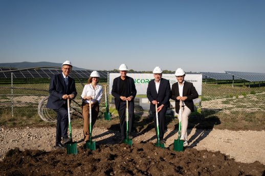 Groß (Greencore_Data_Center_Spatenstich_6).jpeg