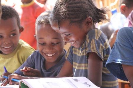 Die ELVIS AG baut in Zusammenarbeit mit der Hilfsorganisation World Vision eine Schule im Sudan, in der 181 Kinder unterrichtet werden sollen / Foto: World Vision