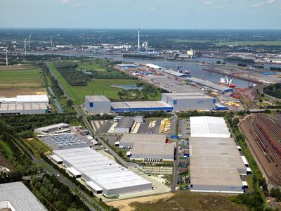Im Bereich Autoteilelogistik bewirtschaftet die BLG 300.000 Quadratmeter Hallenfläche in Bremen – dazu gehört auch der Neubau "LC GVZ 2" (vorne links)
