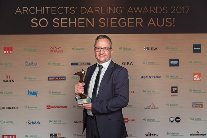 Marco Zaoral_Preisverl_Architects'Darling Award 2017_Gold f Türautomatik.jpg