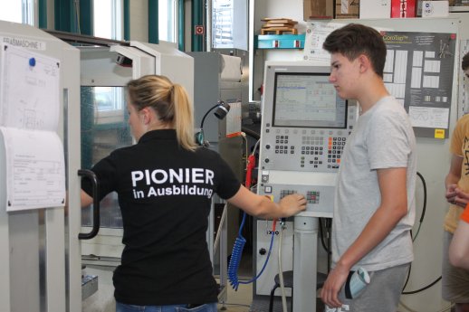 04_WITTENSTEIN_Abend_der_Ausbildung_20140419.jpg
