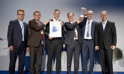 v. l.: Kim Sascha Steingrube (Leiter Commodity Managenment "Mechanics", Dräger), Stefan Dräger (Chairman of the Executive Board von Dräger), Thomas Haug (General Manager RAP), Udo Strothmann (Key Account Manager), Matthias Kelp (Leiter Vertrieb), Steffen Michalzik (President Global Purchasing / Supplier Quality Assurance, Dräger). Bild: Dräger