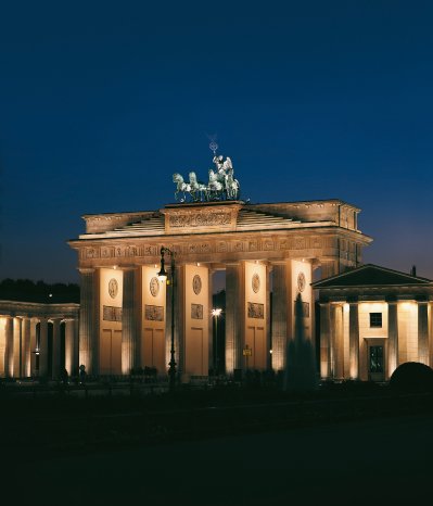 BrandenburgerTor_Nacht.jpg