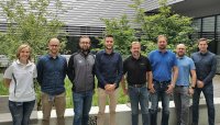 SKZ-Trainerin Irena Heuzeroth sowie Scientists Kevin Popp und Alexander Schulmann mit Teilnehmer des Kurses 