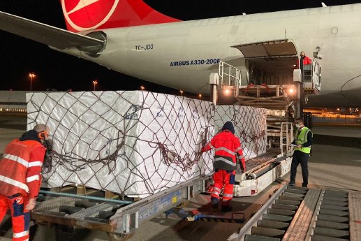 Verladung_Flughafen.jpg